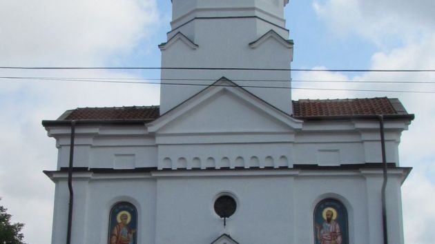 crkva Svetih Apostola Petra i Pavla Lešnica Loznica