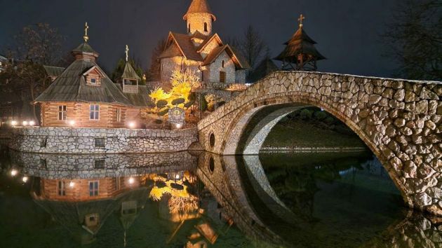 Manastir Svetog oca Nikolaja Stanišići kod Bijeljine