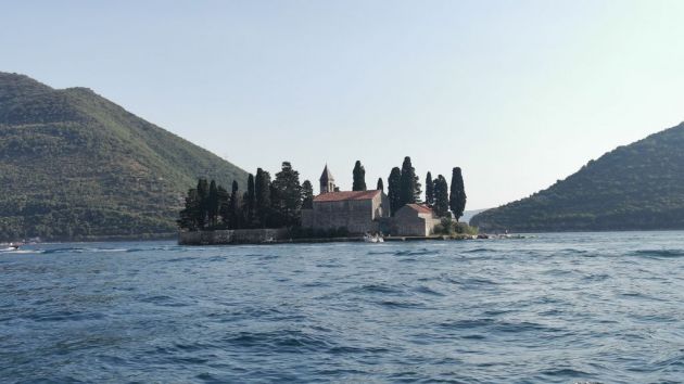 Benediktanski manastir na ostrvu Sveti Đorđe Perast