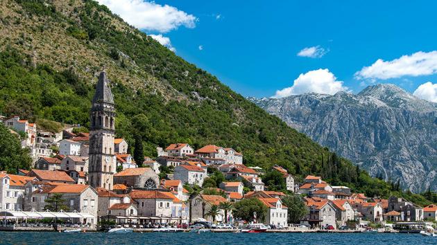 naselje Perast kod Kotora