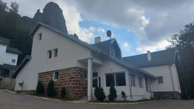 Planinarski dom Midžor Stara planina