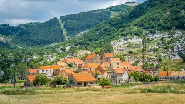 naselje Njeguši Cetinje